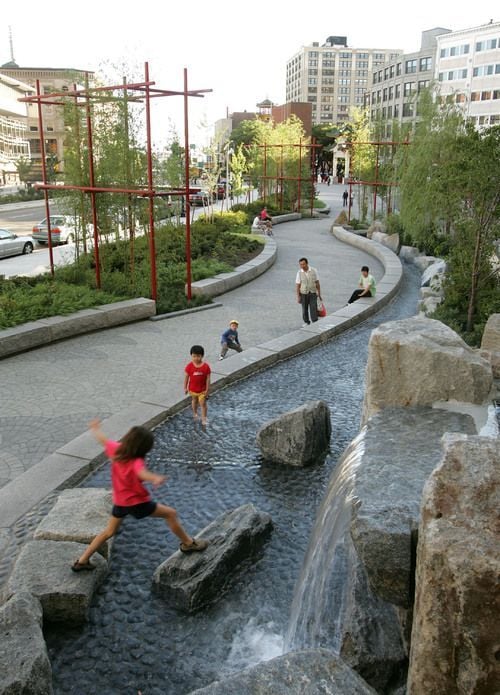 boston-chinatown-park-river-fountain-kids